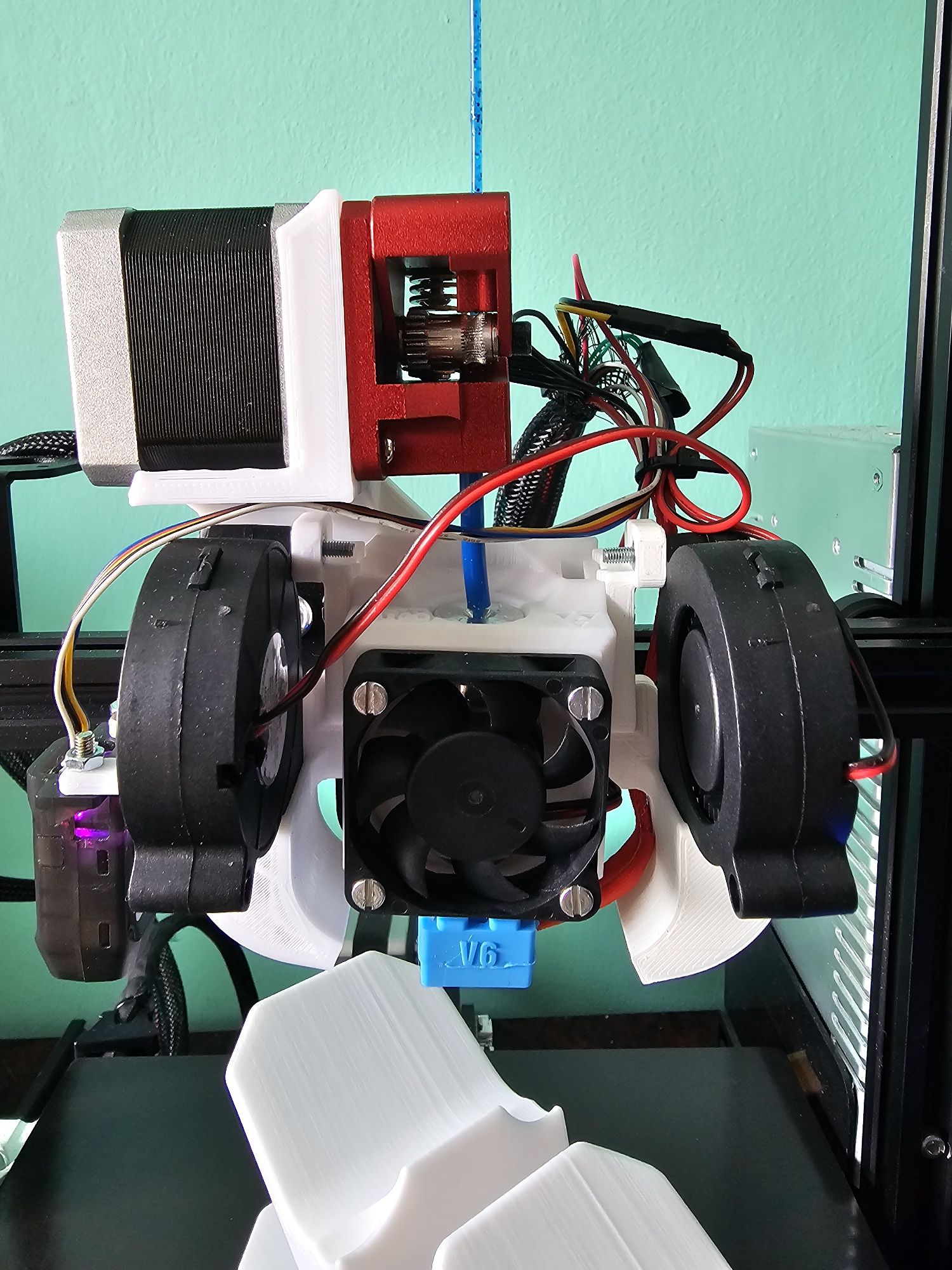 Imprimanta 3D Ender 3 cu Upgrade-uri