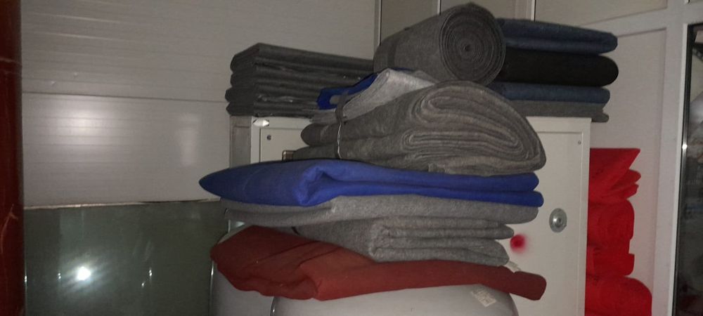 Продам ковроланы б/у