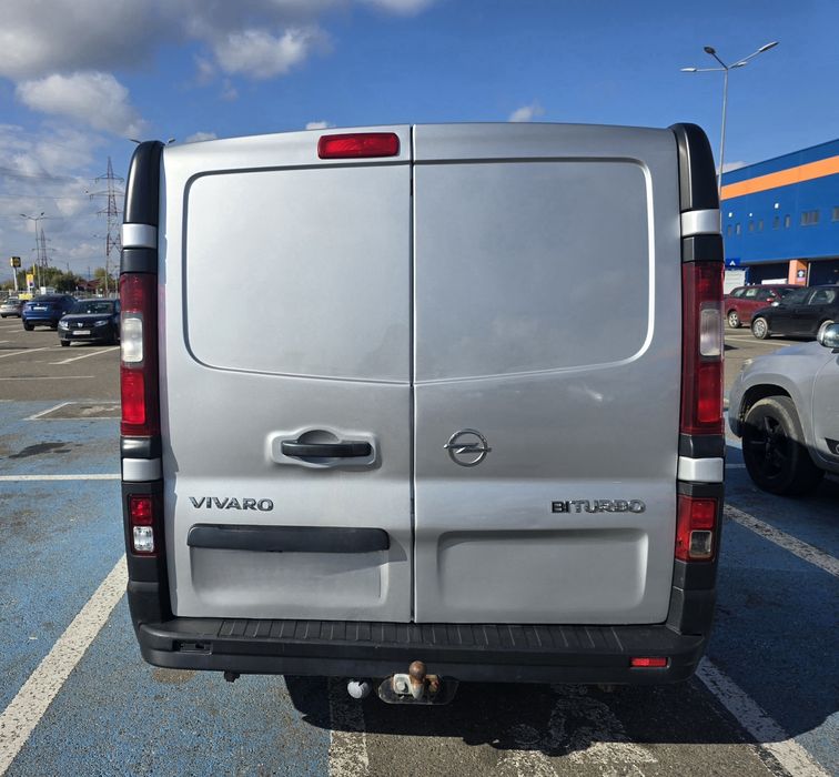 Opel Vivaro Long 6 locuri 1.6 bi-turbo Euro 6