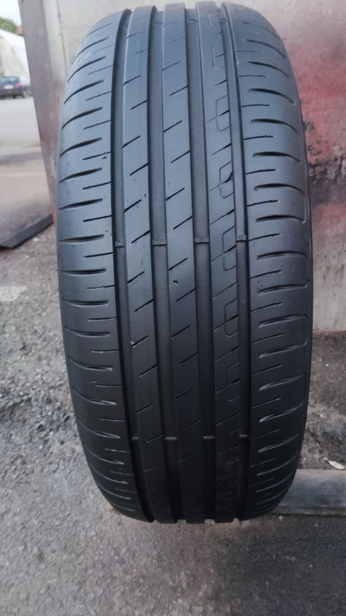 1бр лятна гума 205/55/17 Goodyear Efficient Grip Performance, dot23