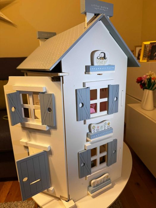 Casuta De Papusi Cu Mobilier Din Lemn Little Dutch