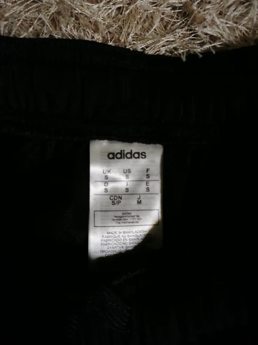 Vand URGENT Pantaloni Sport Adidas Marimea S NOI