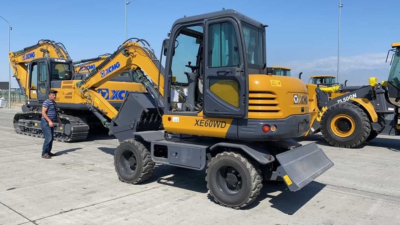 Мини Экскаватор XE60WD.