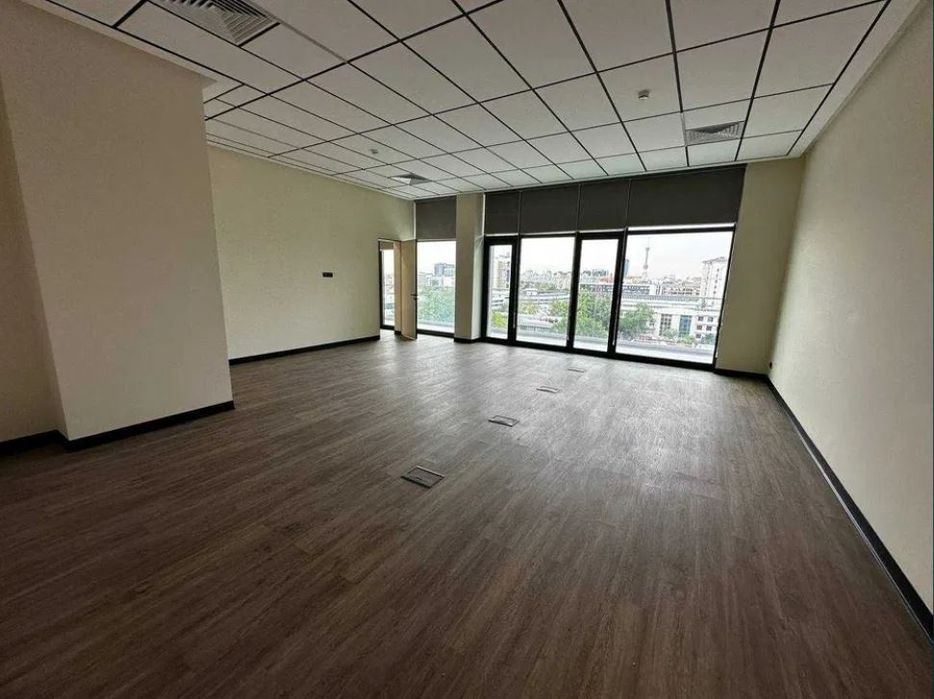 Аренда офиса на Шота Руставели. Метро Айбек. 240 м²
