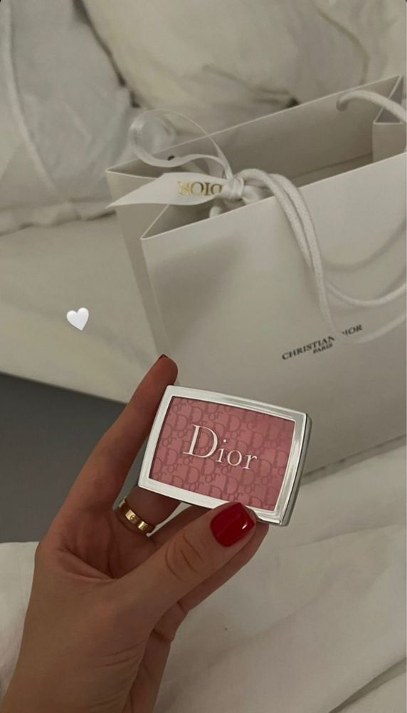 Румяна Dior