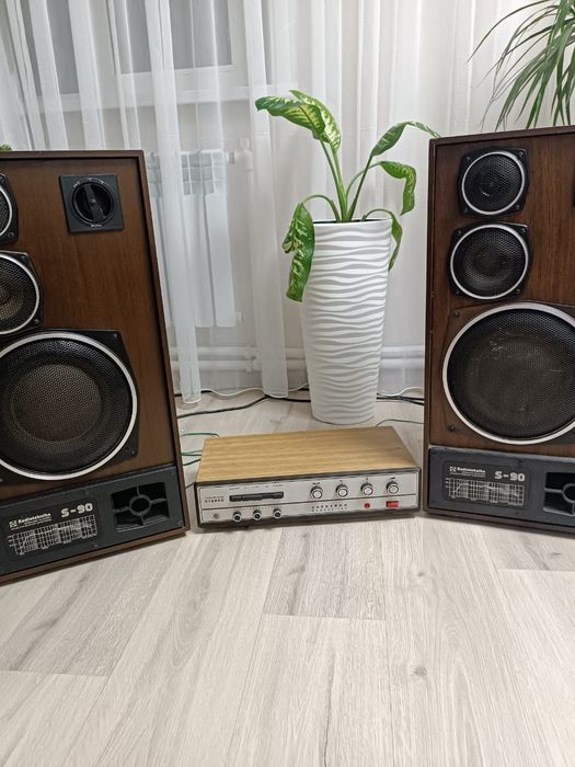Продам усилитель мощности