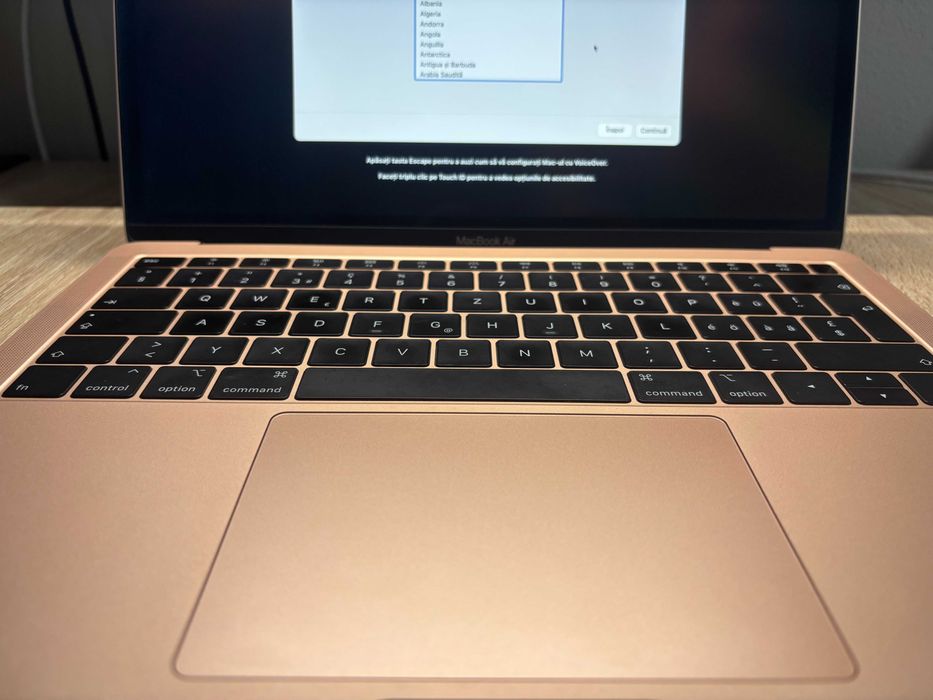 Macbook Air 13 2019 ca nou