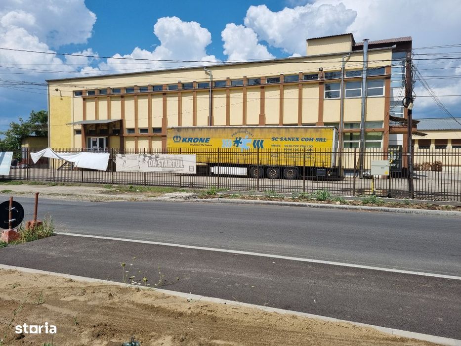 Spații comerciale cu platformă betonată 3.740 mp,Deva