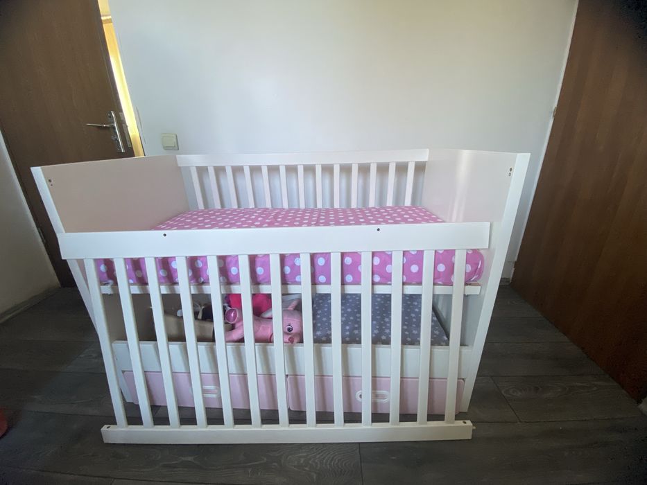 patut din lemn pentru  bebelus