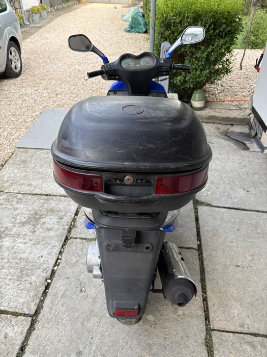 Scuter 125 cu Acte (Catergiria B)