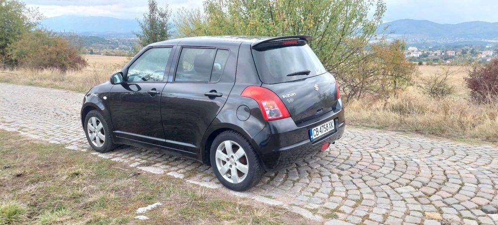 Продавам Suzuki Swift 1,3i Газ-бензин 93000 км.