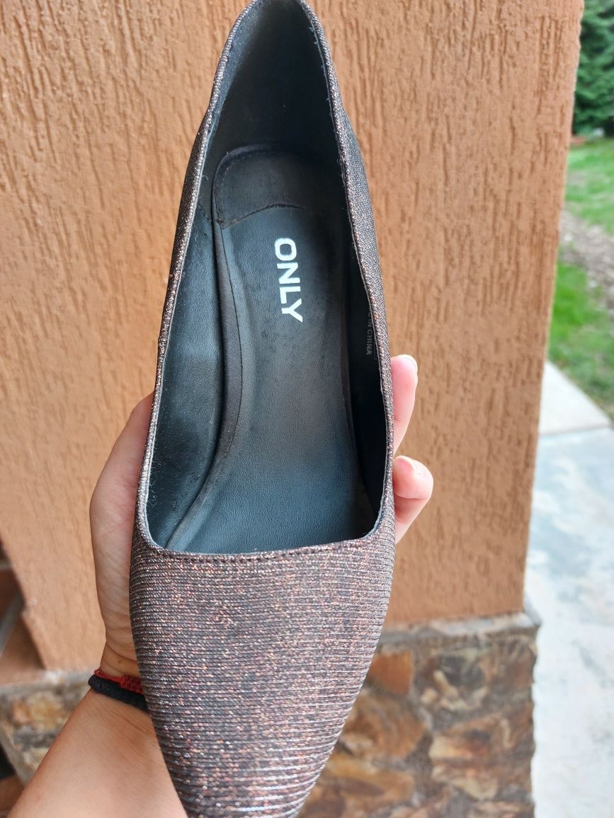 Pantofi stileto maro