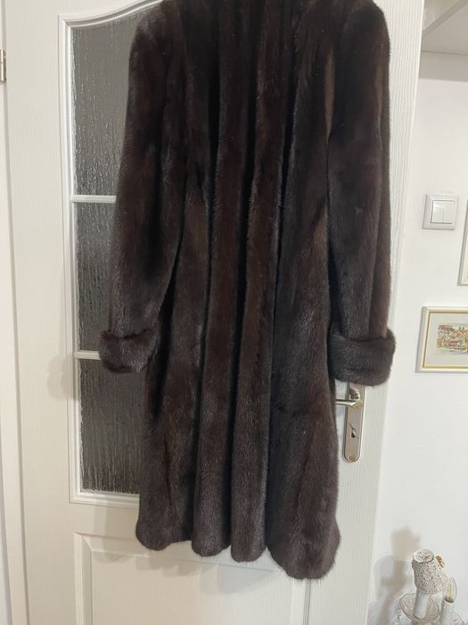 REDUCERE !!Superba haina blana naturala vizon (nurca) import