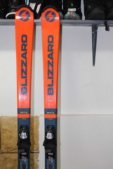 Ski/schi Blizzard RTX 174cm