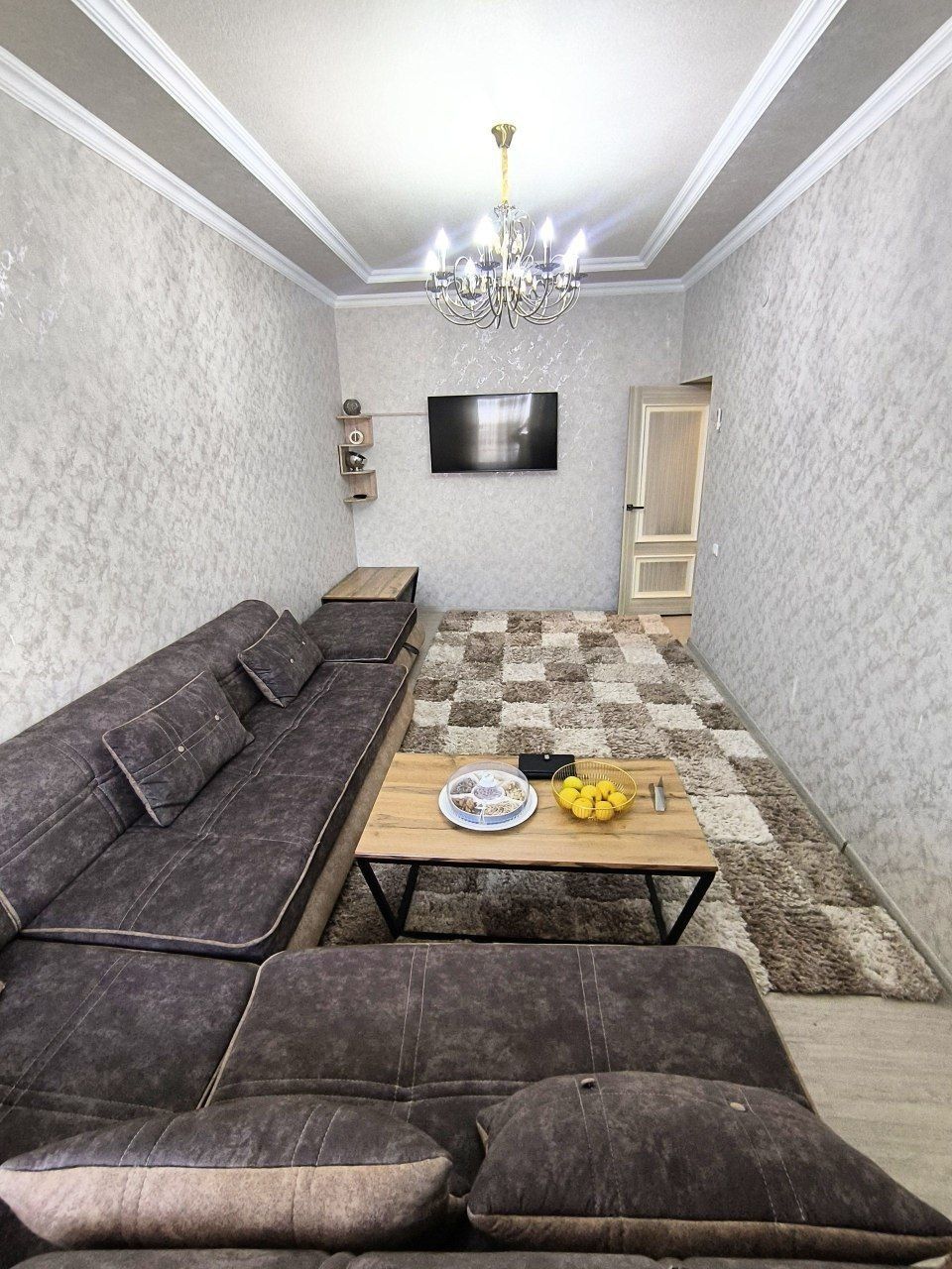 Yangi xayot vada kachka oldi 3 xona 8 etaj