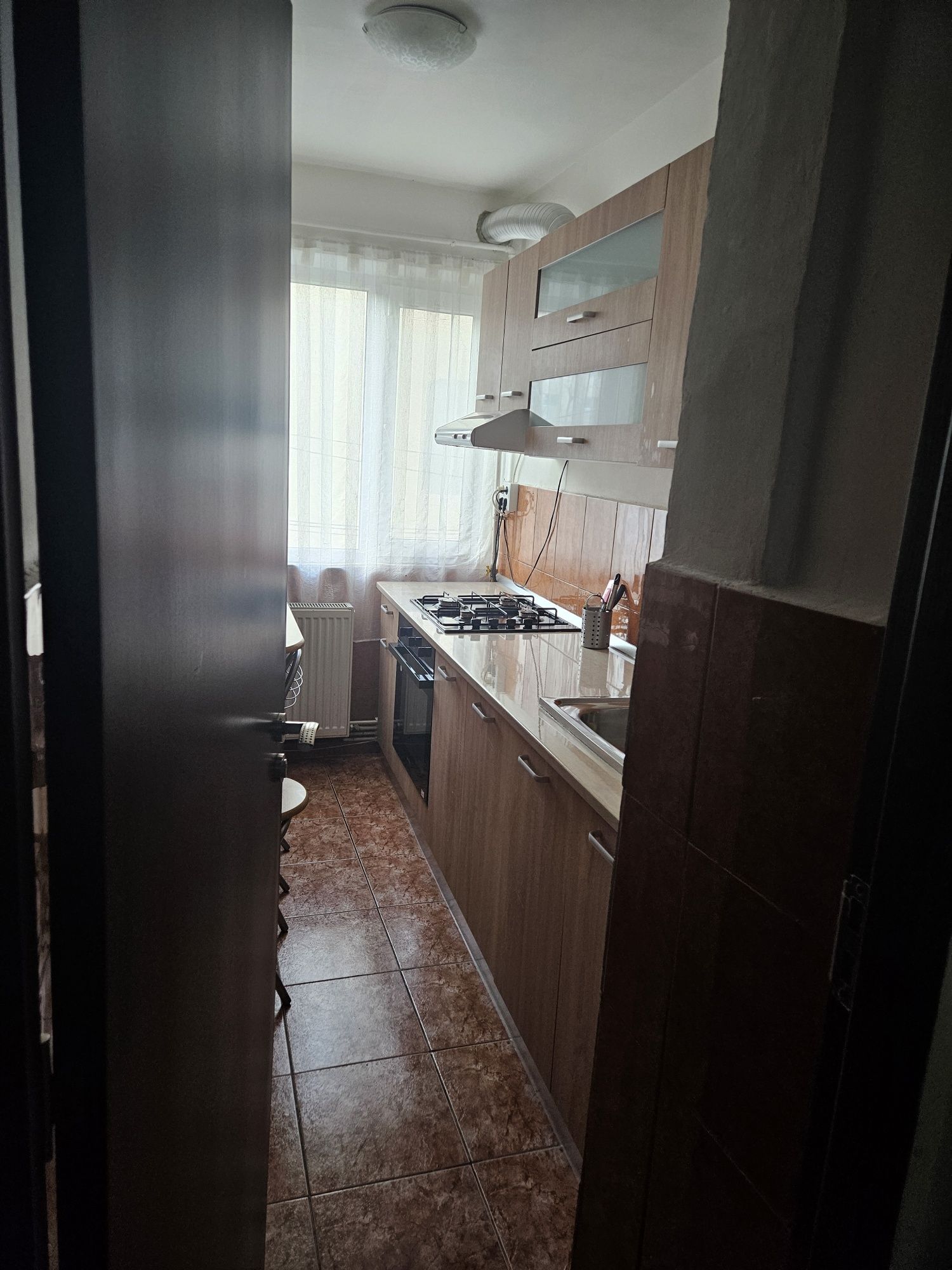 Închiriez apartament 2 camere