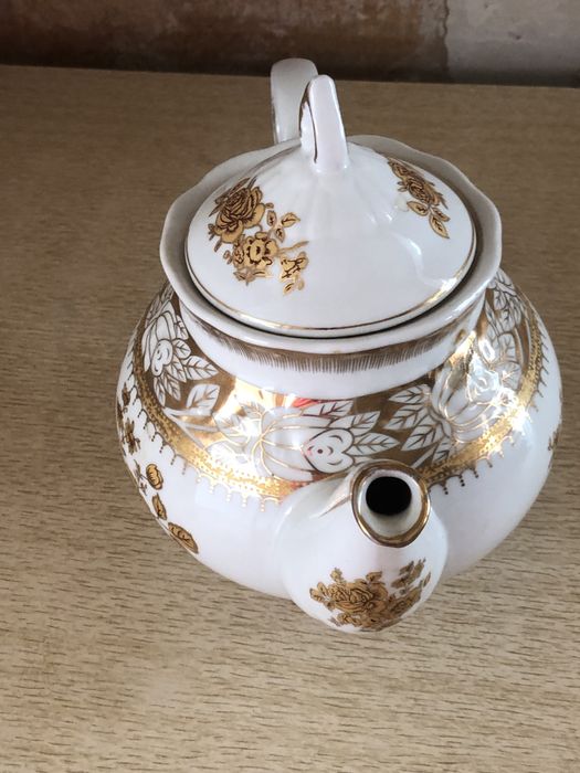 Посуда из серванта