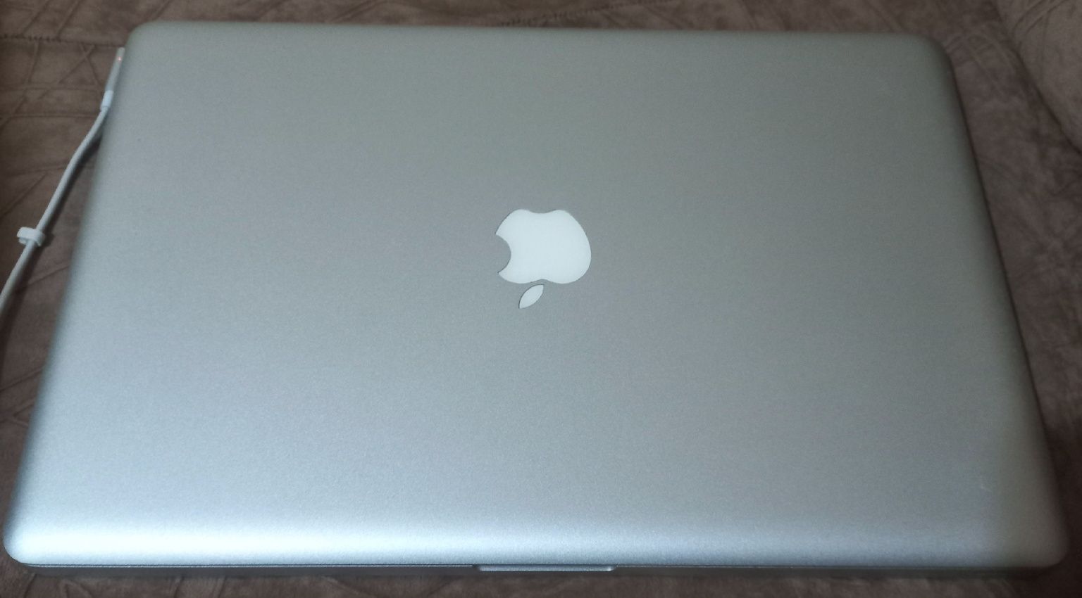 Перфектен Macbook Pro a1286 2011
