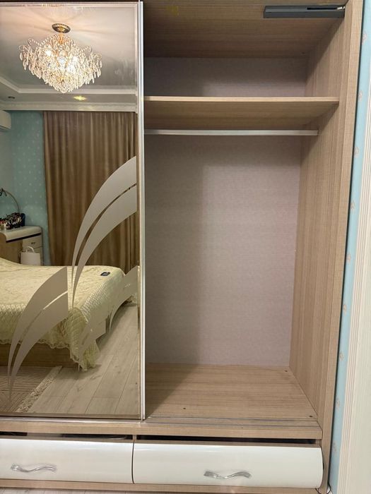 Шкаф сатылады. Алмалы