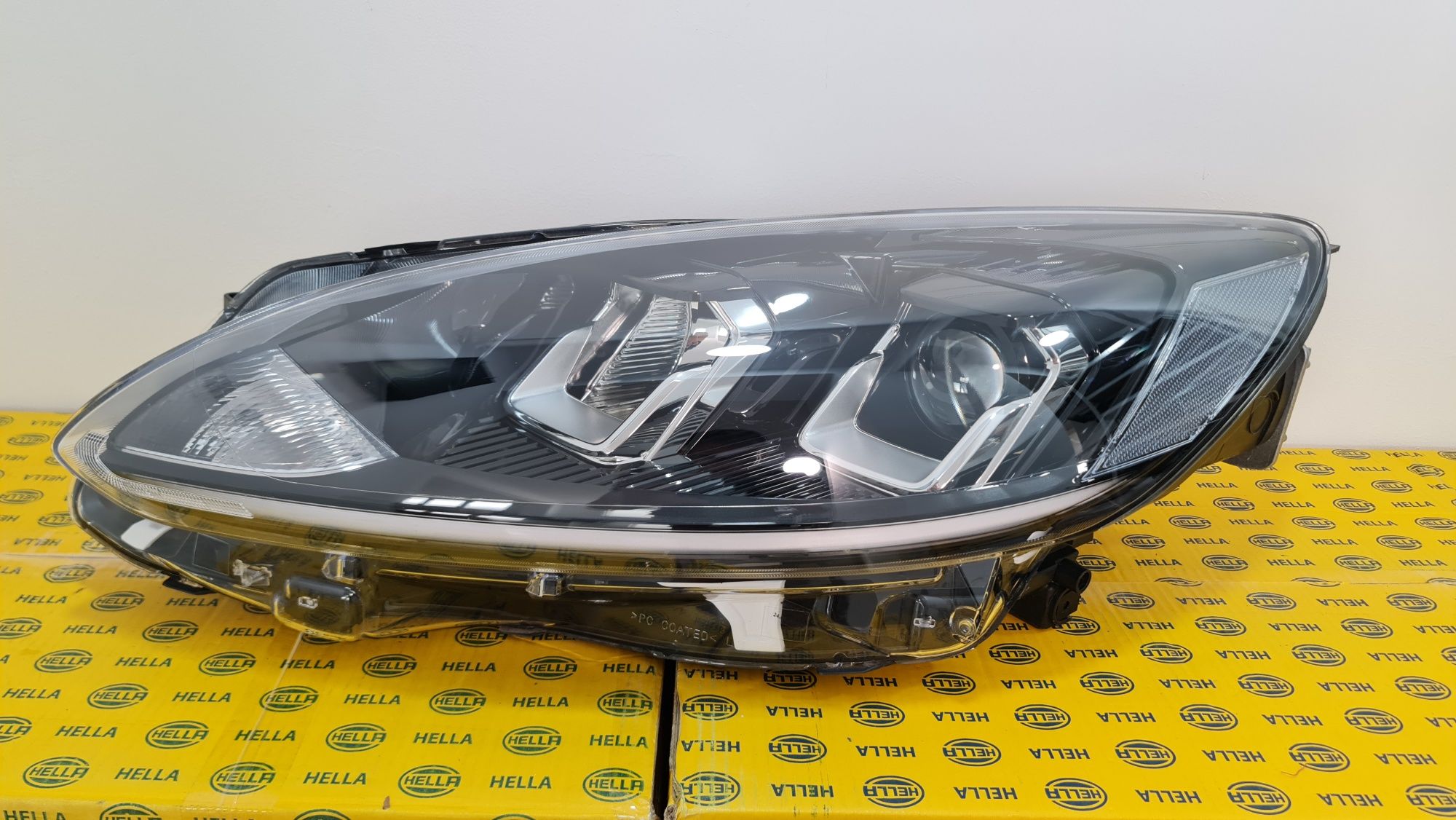 Far stanga full led Ford Kuga 2 facelift complet