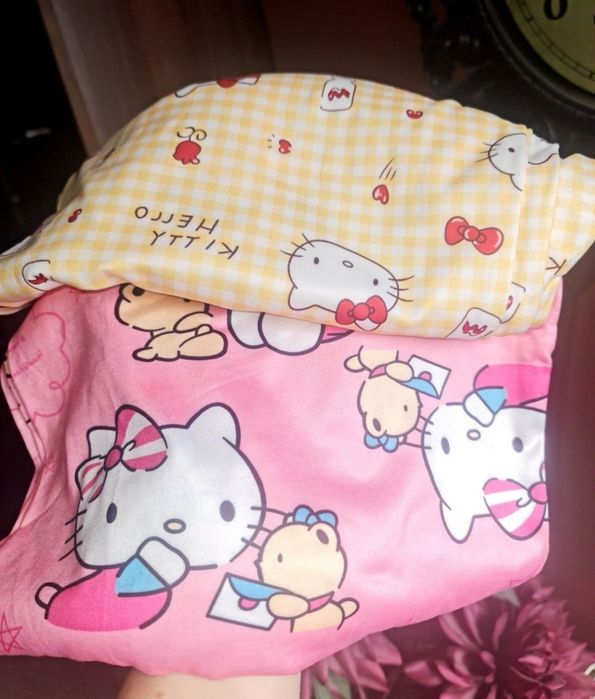 Ultimele 2 perechi pantaloni hello kitty