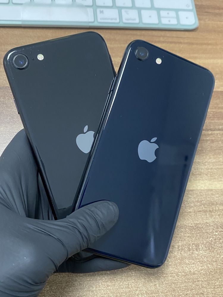 iPhone SE 2 / 64 Gb / Black sau Blue / Second |