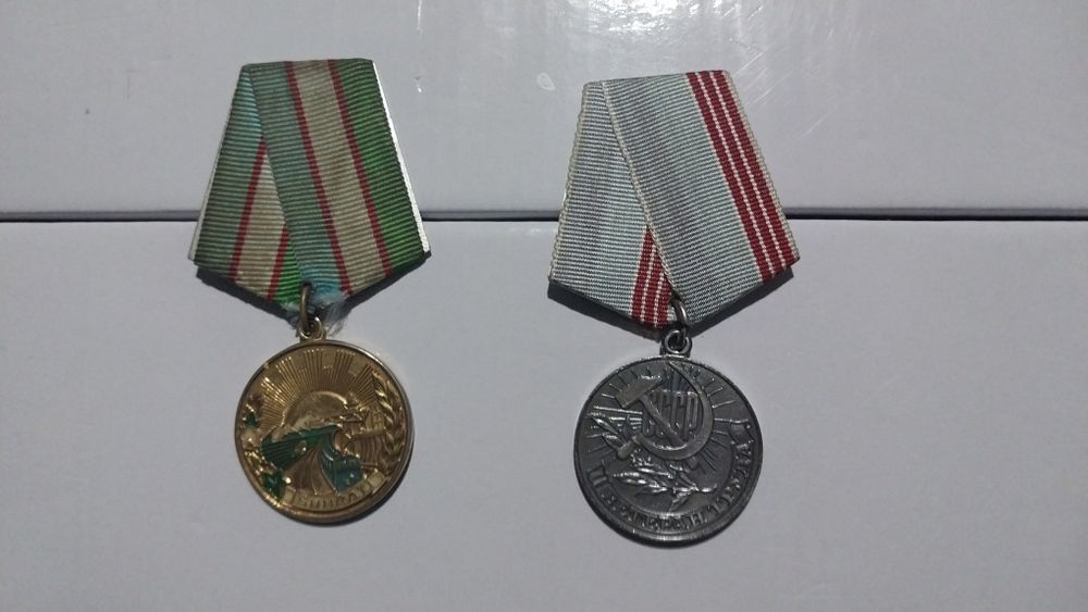 SSSR kumush medali va Shuxrat medali