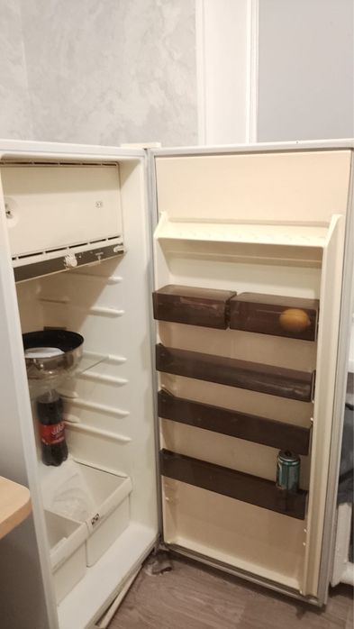 Холодильник. Работает отлично