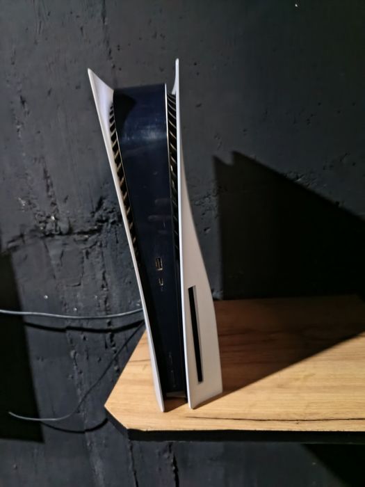 Playstation 5 Sotiladi