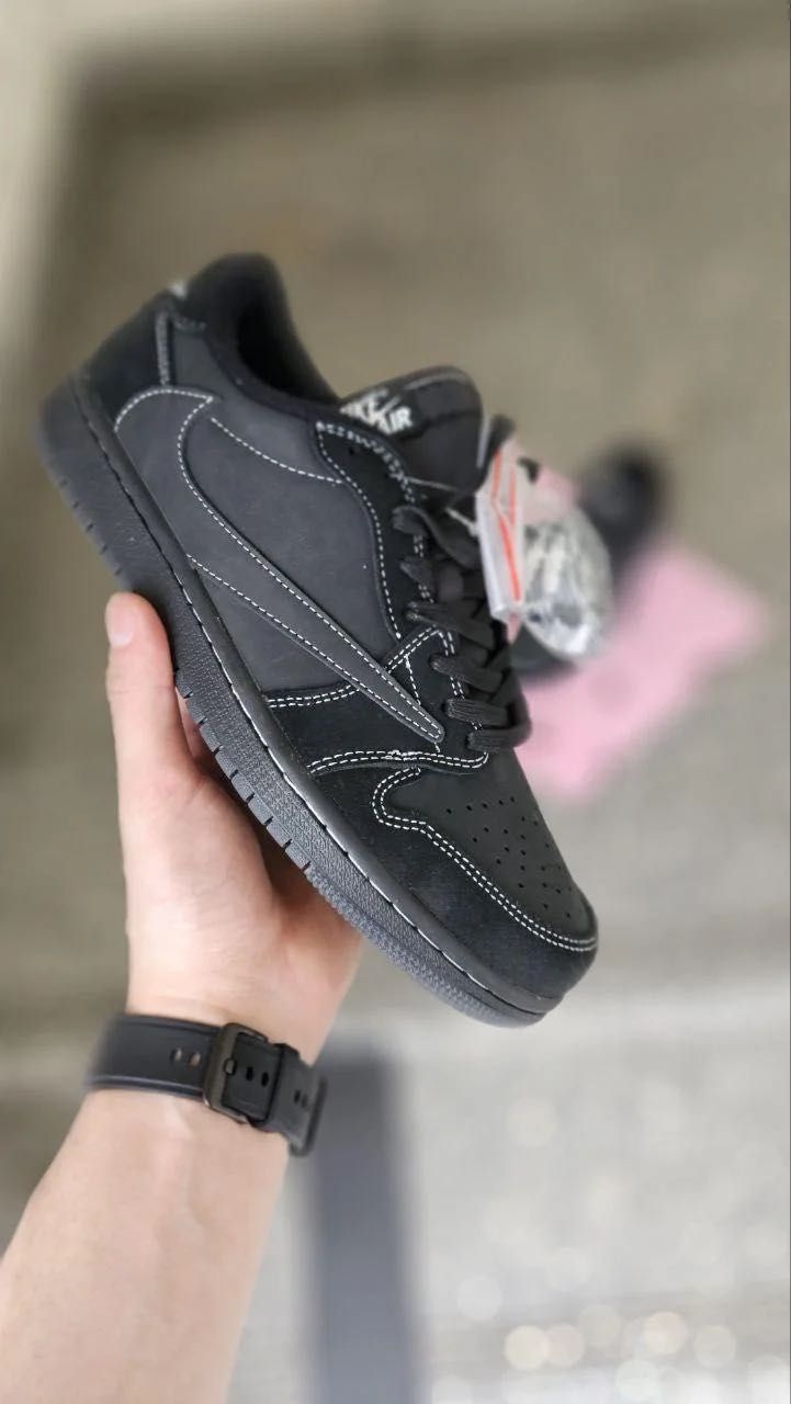 Налични Air Jordan 1 Low x Travis Scott мъжки обвуки