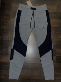 Nike Jordan pantaloni de trening barbati gri S