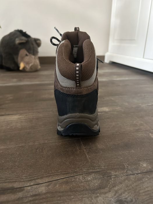 Туристически обувки 36-ти номер