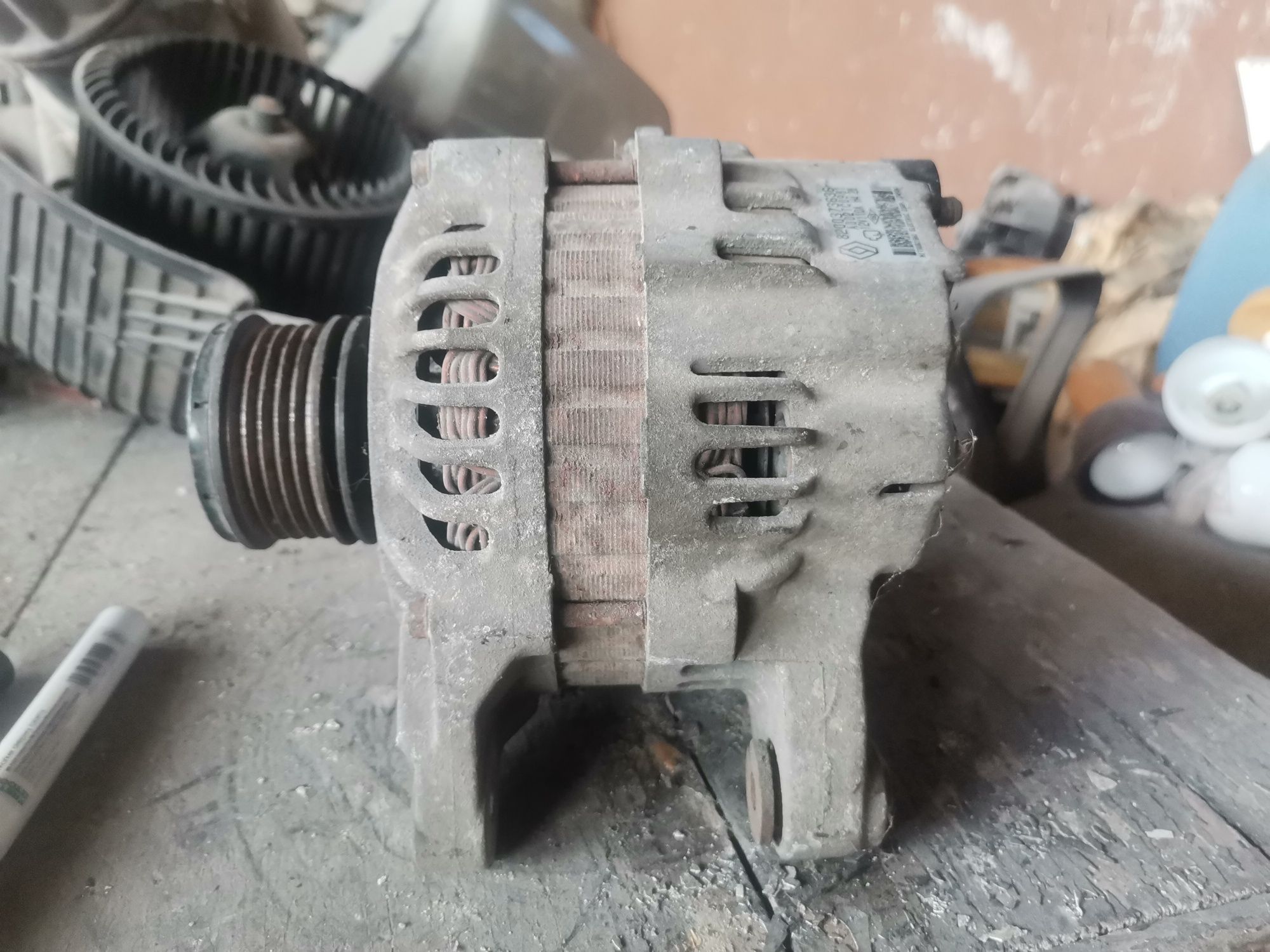 Динамо алтернатор за RENAULT 1.5 DCI 8200 - 373- 636