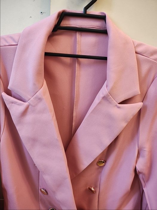 Розово Дамско Сако