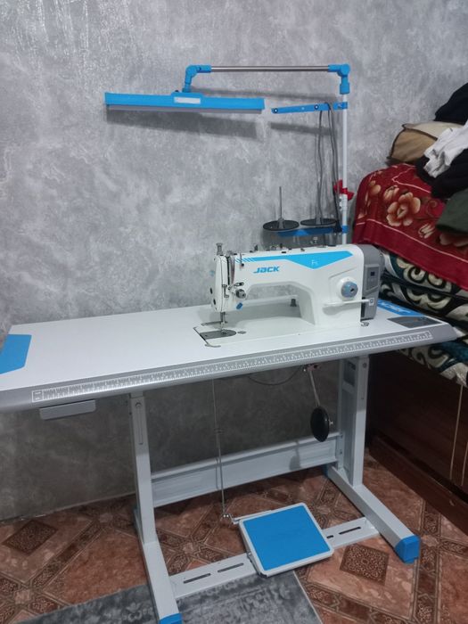 Швейная машинка JACK F5