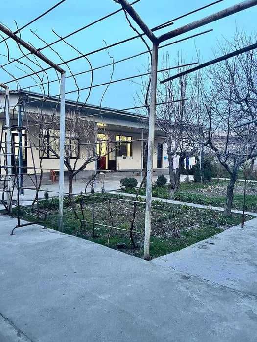 Erkin mahalla Olim polvon orqasida 13 sotixli uy  sotiladi zor narxda
