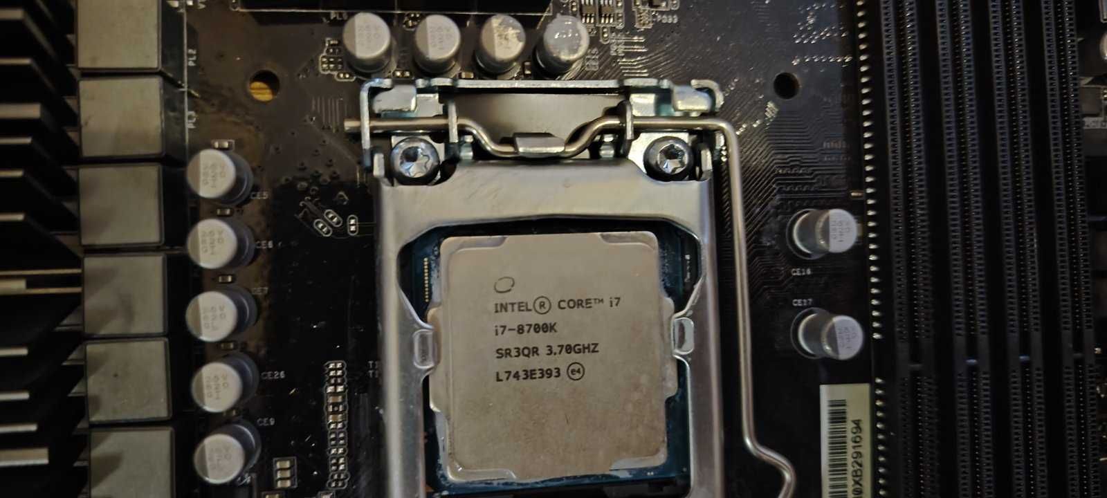 Intel Core i7-8700K (4.70 GHz) +  ASRock Z370 Pro 4 + Охладител