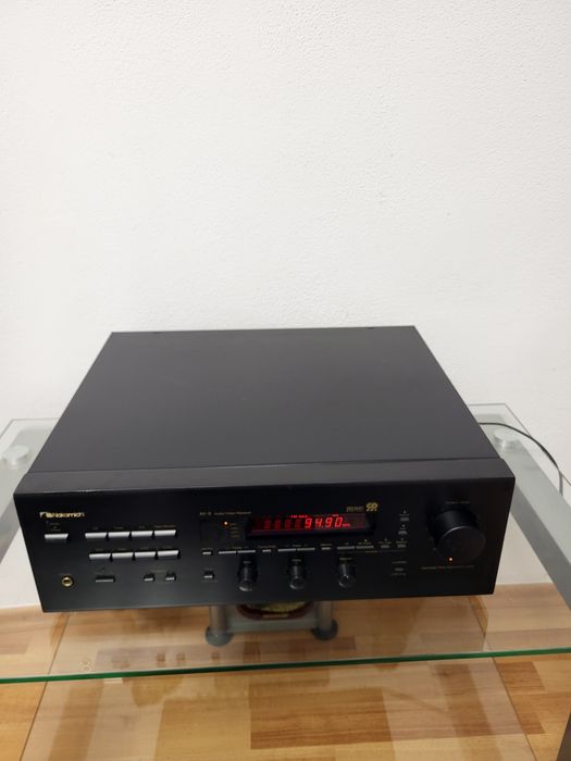 Amplificator/Receiver Nakamichi AV-8 stare foarte bună de funcționare