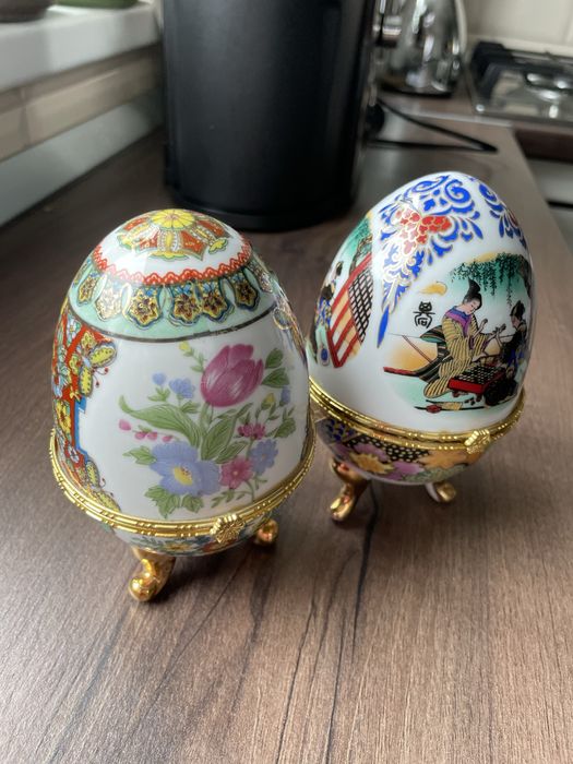 Bibelouri portelan -caseta