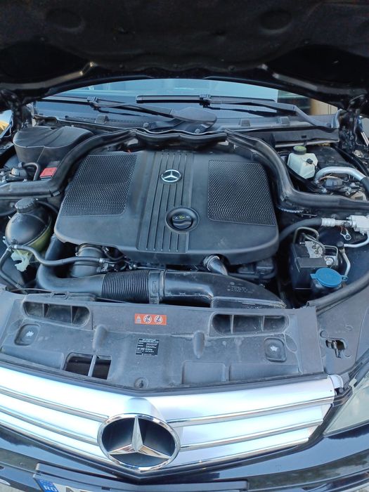 Vând Mercedes C220 CDI, an fabricație 2010, cutie automată 6+1 trepte