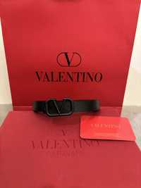 Curea Valentino Garavani neagra