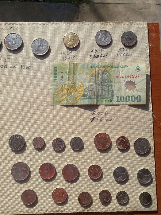Vând monezi vechi pentru colecționari