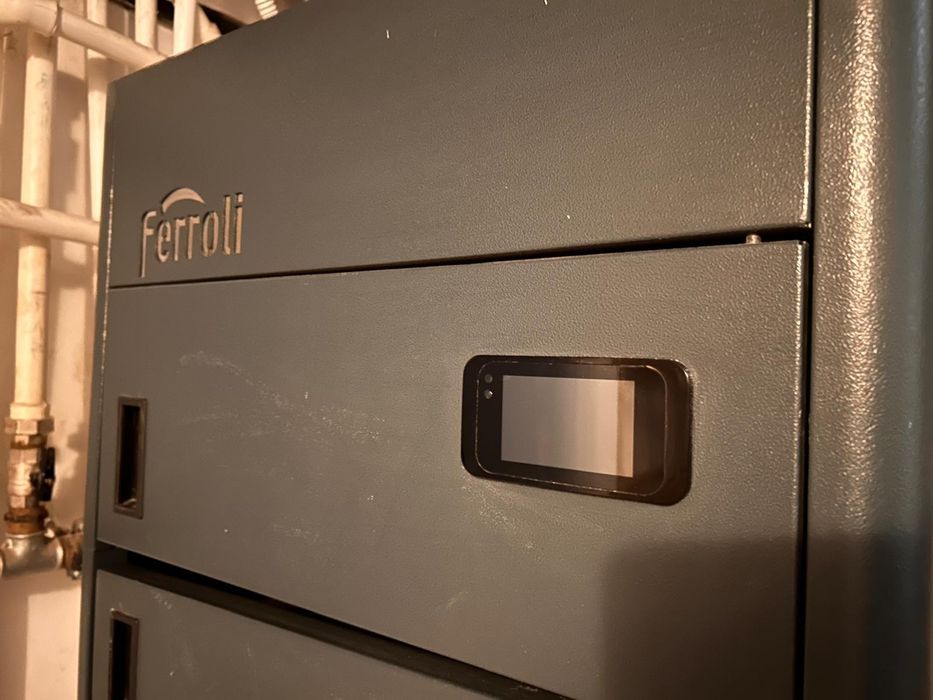 De vânzare centrala