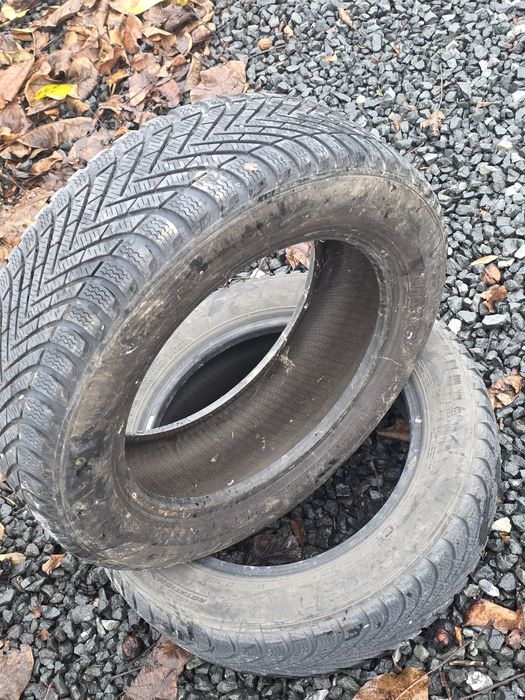 Vand 2 anvelope iarna 185 60r15
