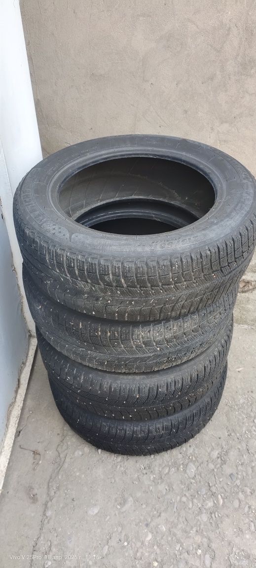 Зимние Шины Michelin R17 в хорошем состоянии