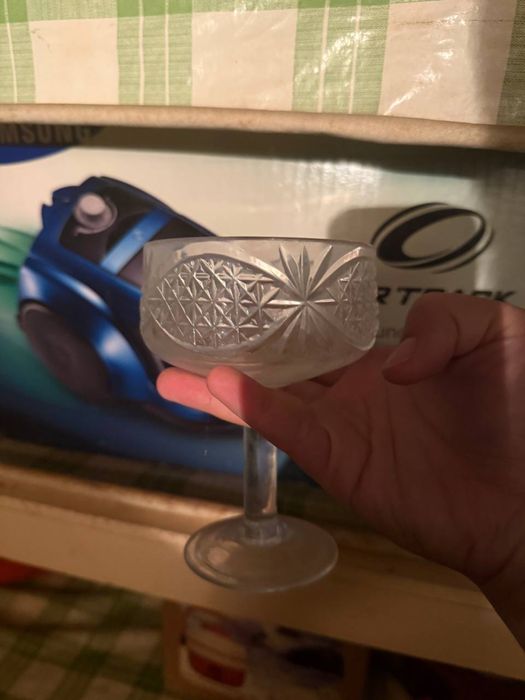 Maleniy xrustalniy kremyanka 6 shtuk