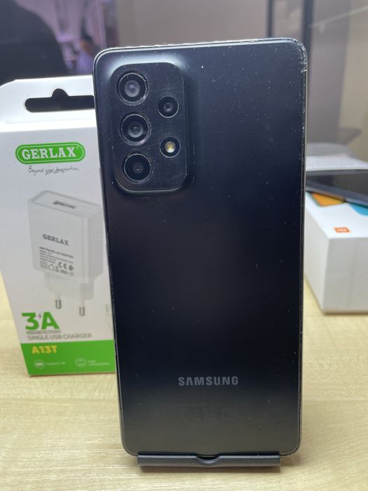 Смартфон Realme C63-256