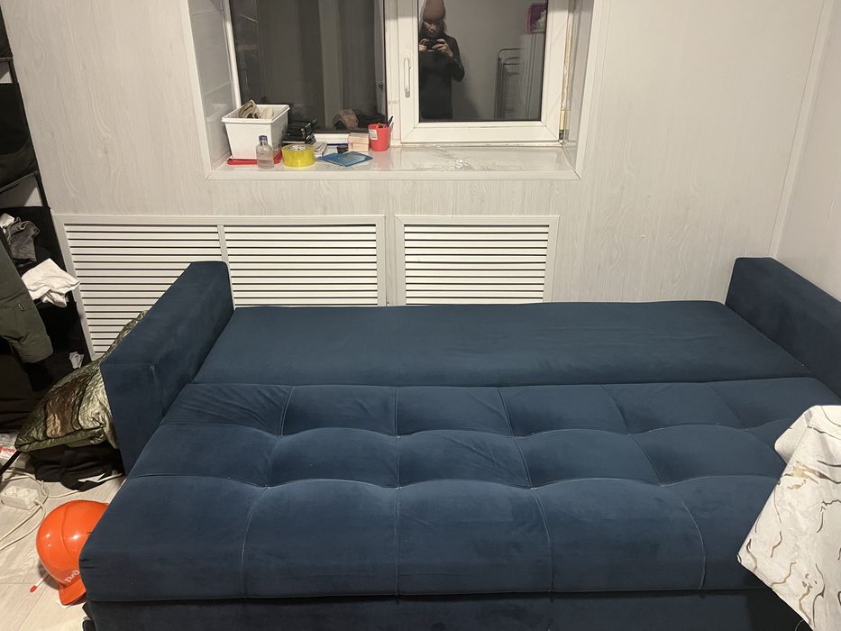 Продам диван синий в отличном сосотоянии