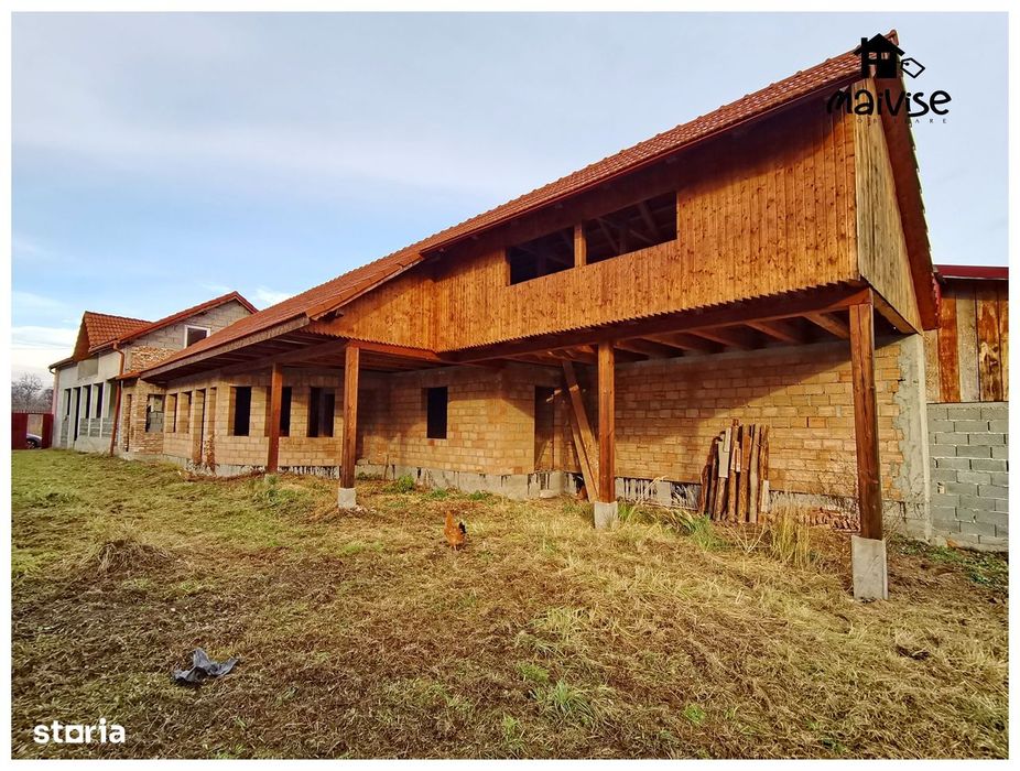 Casa 7 camere 200 mp utili, teren 1.910 mp- Baile Persani/Ohaba