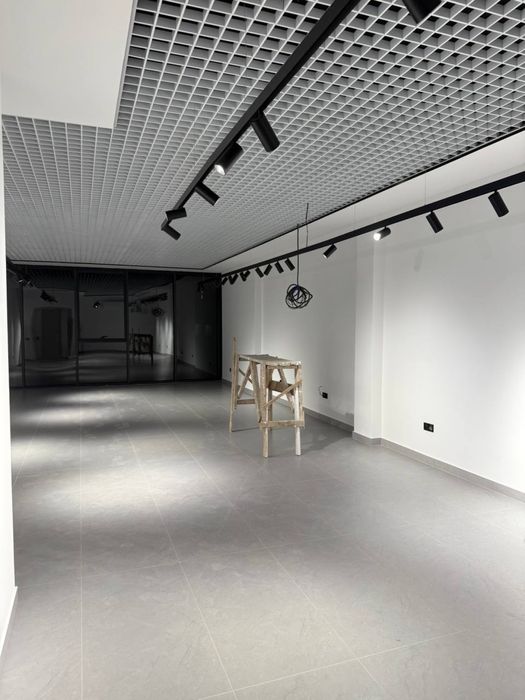 Продам нежилое помещение open space с ремонтом